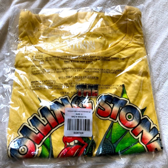 Yellow Rolling Stones ๐ ๐ tank by Torrid size 3 - Picture 1 of 4